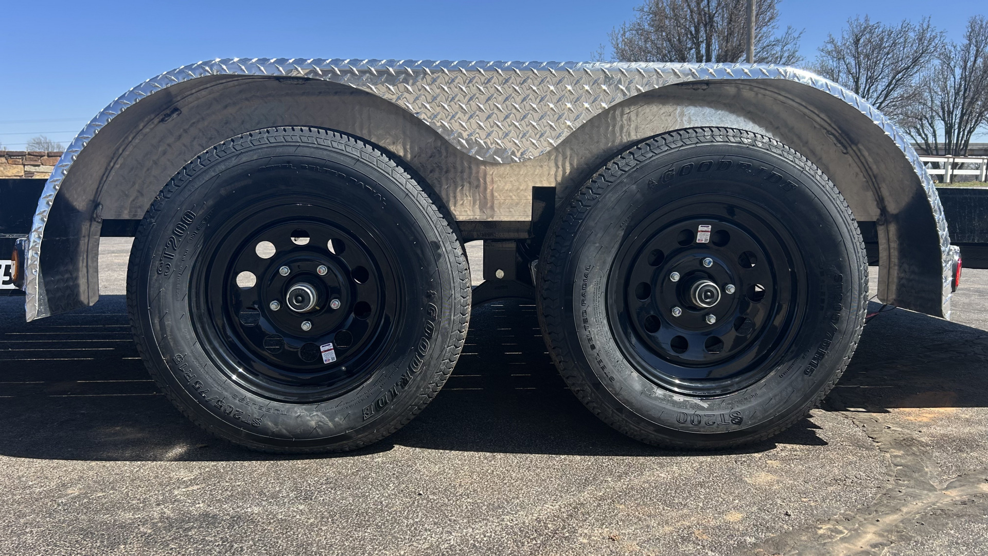 New 2026 PJ 83"x18' Channel Car Hauler – C5