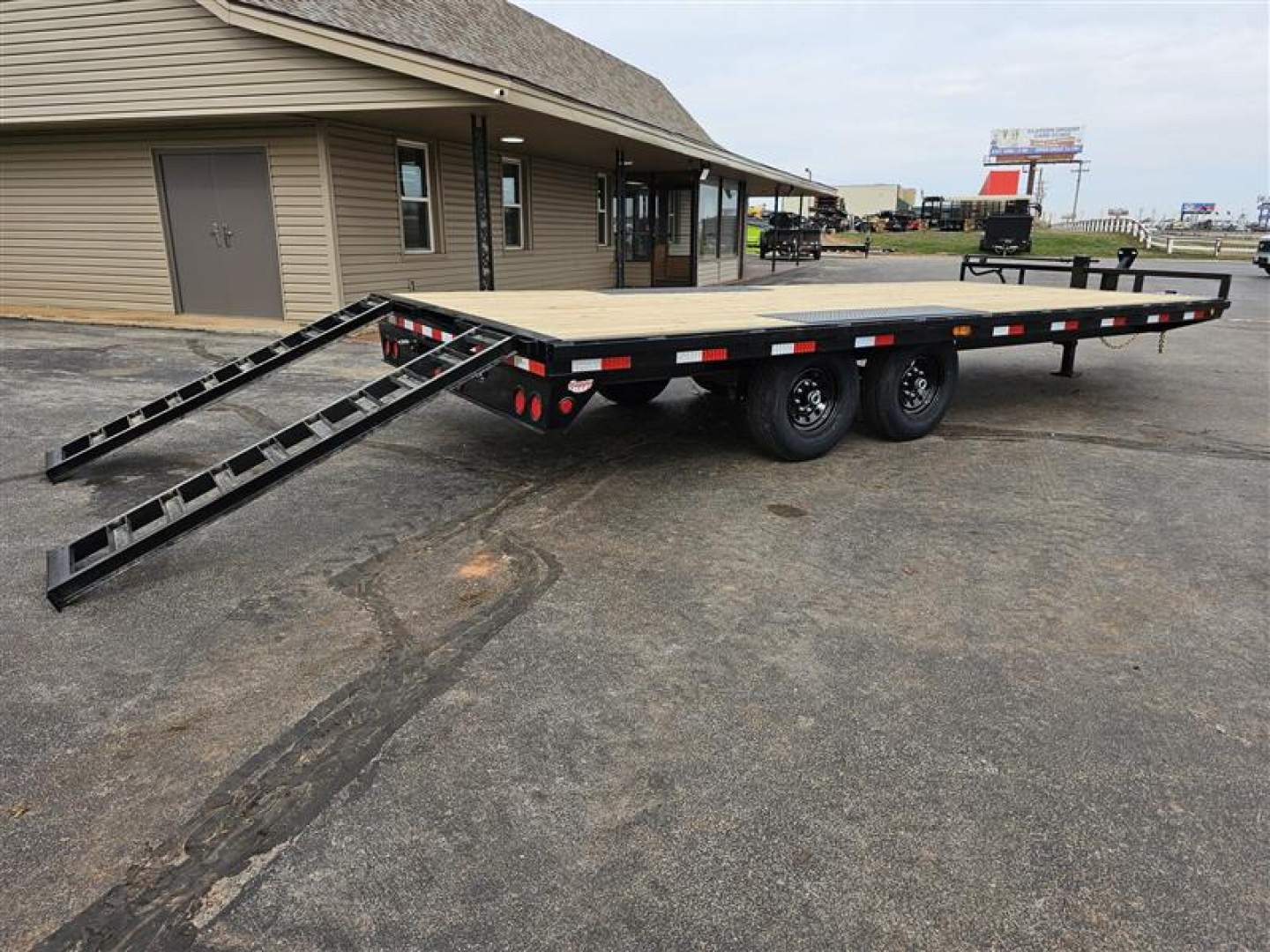 New 2026 PJ 102"x20' BP 8" I-Beam Deckover Trailer – F8