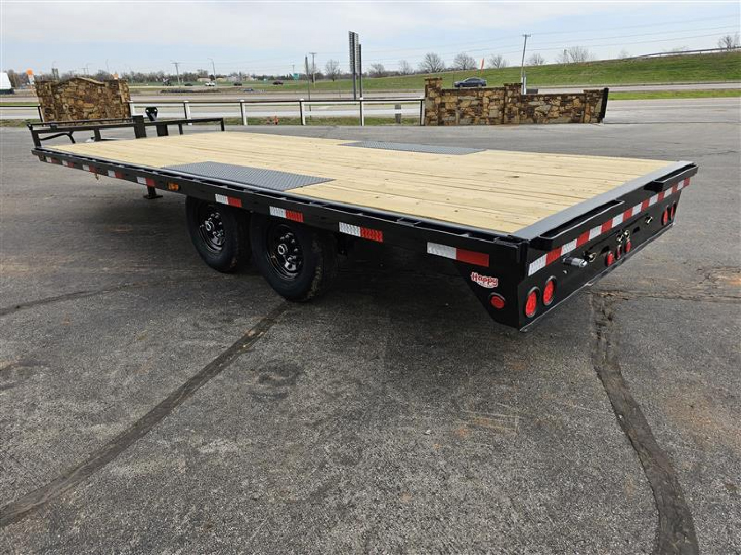 New 2026 PJ 102"x20' BP 8" I-Beam Deckover Trailer – F8