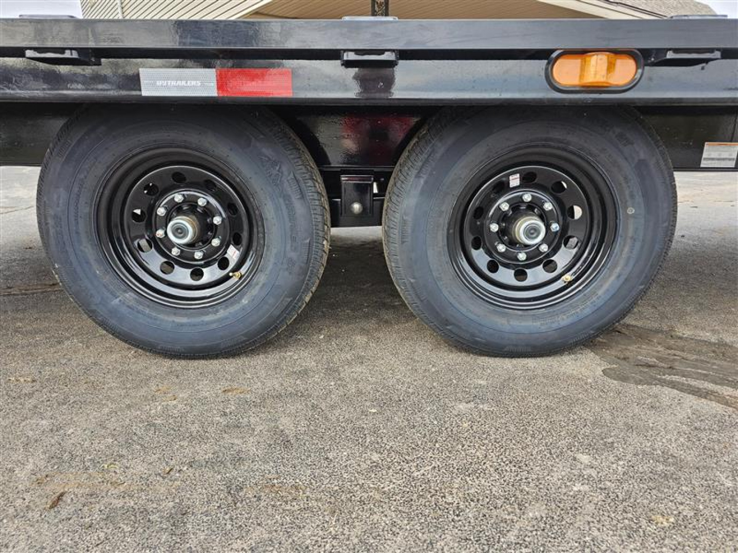 New 2026 PJ 102"x20' BP 8" I-Beam Deckover Trailer – F8