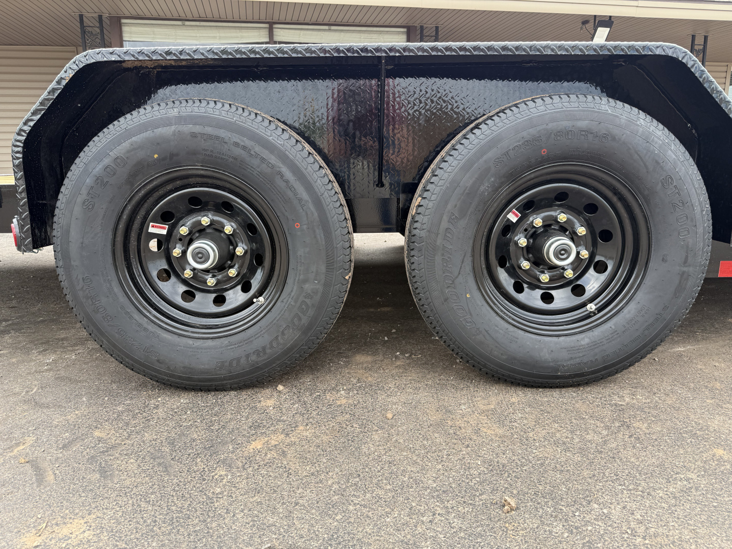 New 2026 PJ 83"x20' Equipment Tilt Trailer – T6