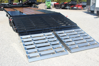 New 2025 Moritz FDGH DT 20' + 5' GOOSENECK Deckover Flatbed Trailer- Full Width Aluminum Ramps- 25900# GVW