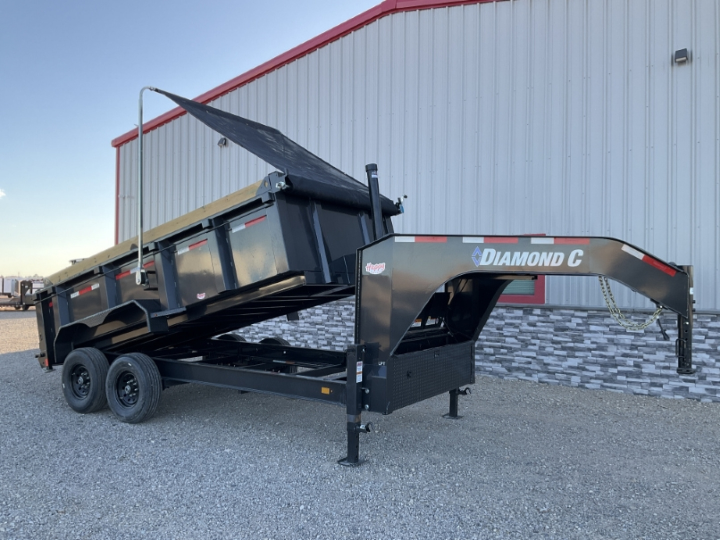 New 2026 Diamond C 82"x14' GN HD Low Profile Telescopic Dump w/ 32" Sides - LPT-GN207