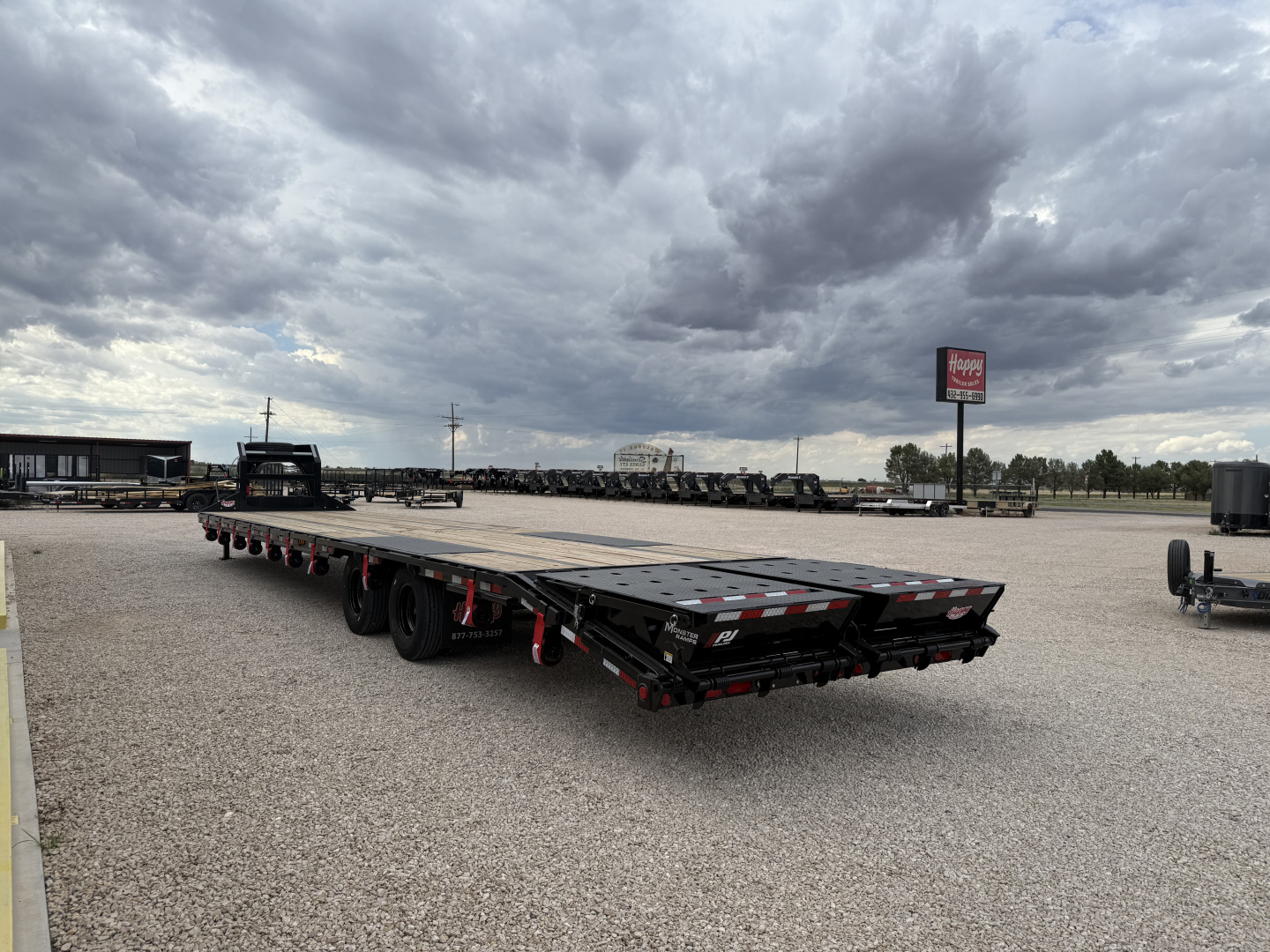 New 2026 PJ 102"x40' GN Low-Pro Flatbed w/ Duals - LD