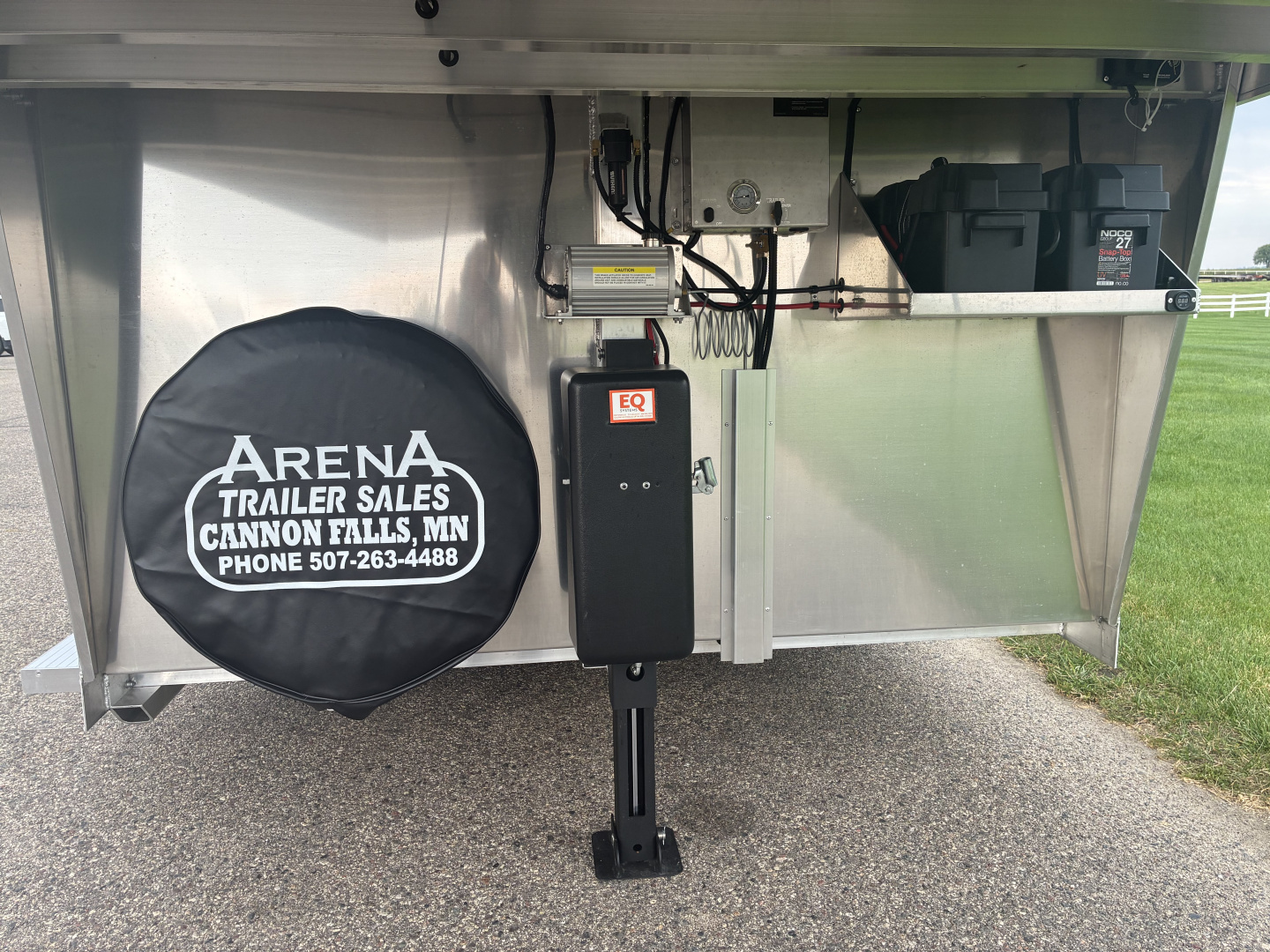 New 2026 4-Star 5-7 Head to Head Horse Trailer
