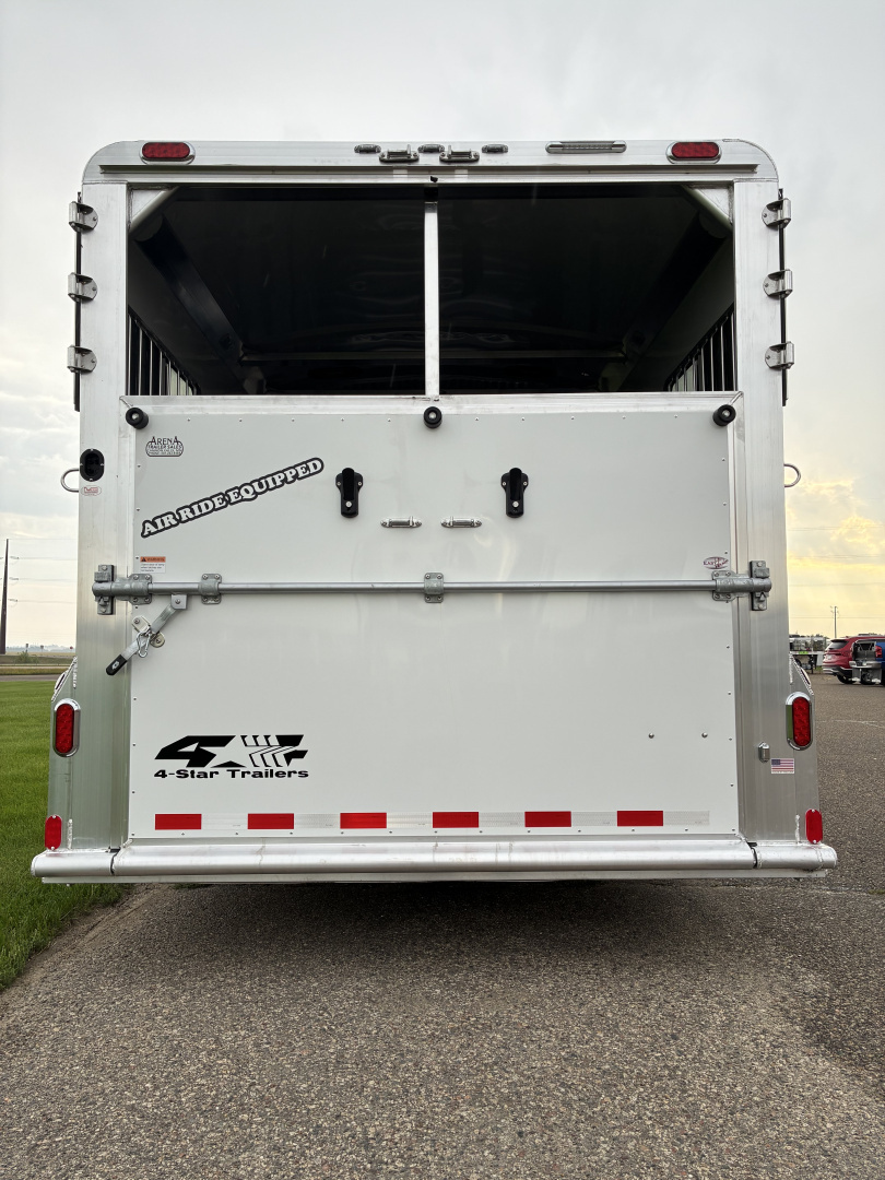 New 2026 4-Star 5-7 Head to Head Horse Trailer