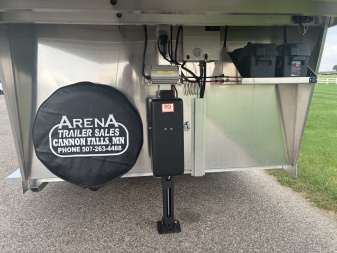 New 2026 4-Star 5-7 Head to Head Horse Trailer