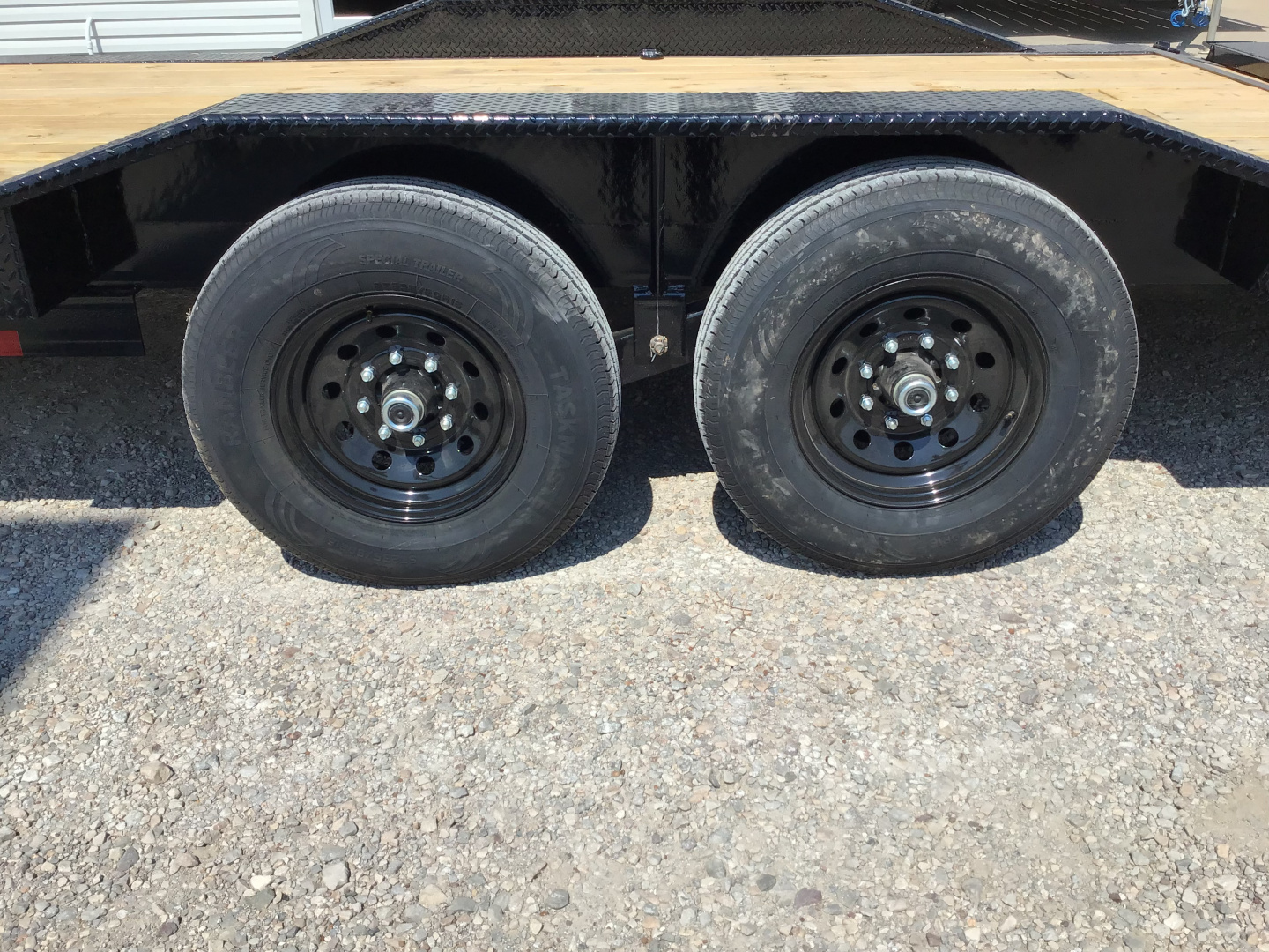 New 2026 PJ 102"x24' Gooseneck Super-Wide Equipment Trailer – B6