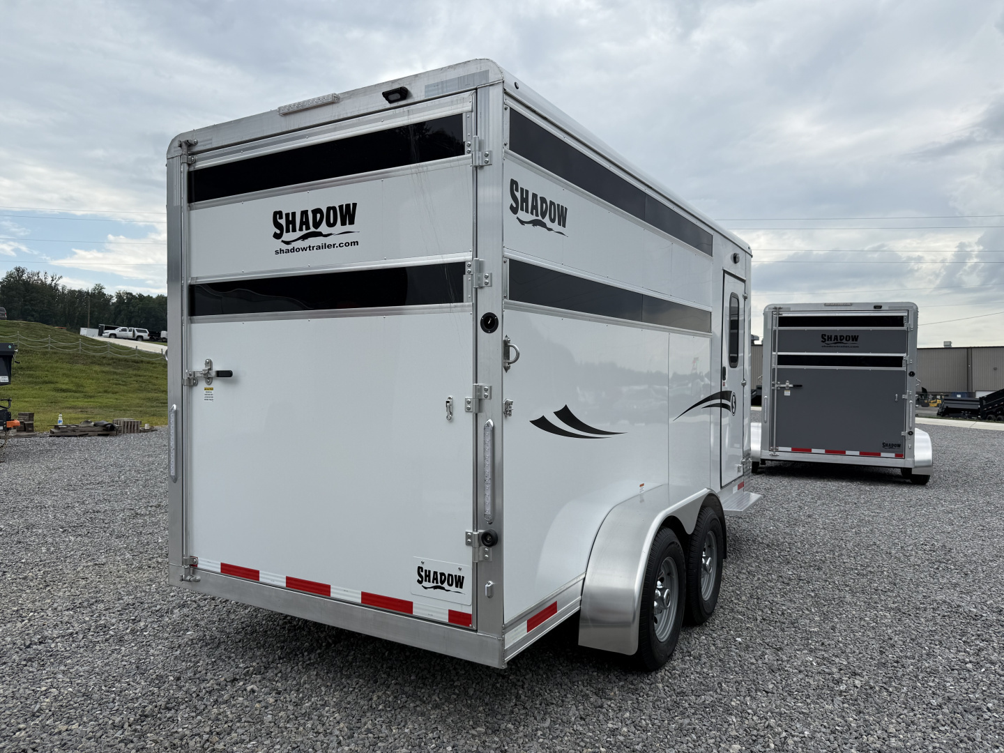 New 2025 Shadow 3 HORSE SLANT STABLEMATE Stock / Stock Combo Trailer