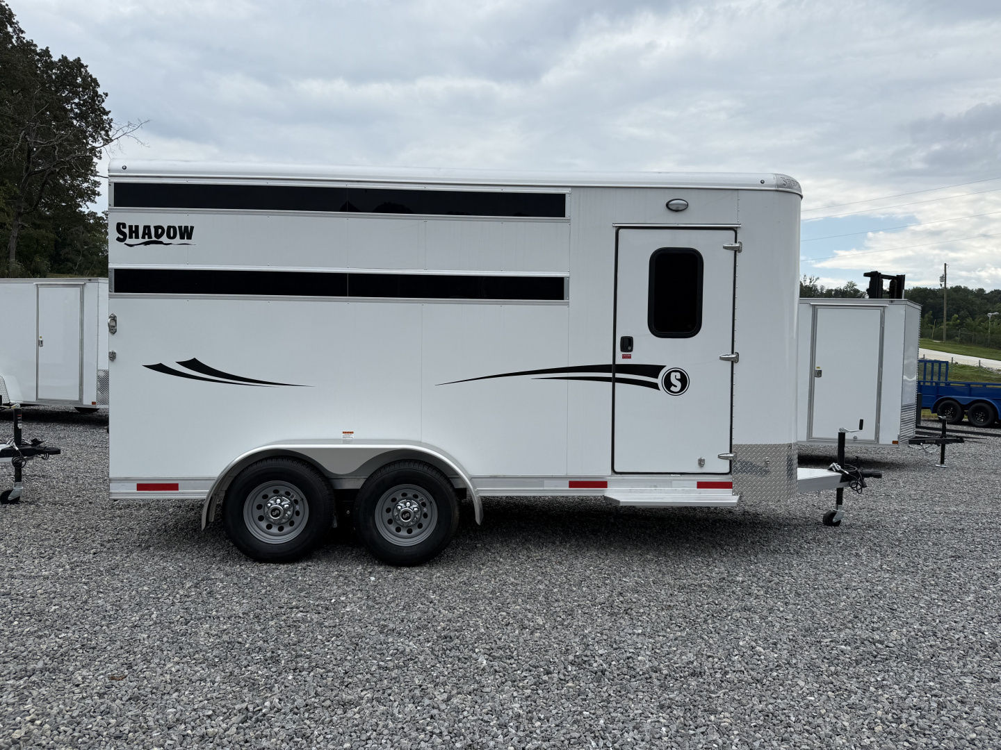 New 2025 Shadow 3 HORSE SLANT STABLEMATE Stock / Stock Combo Trailer