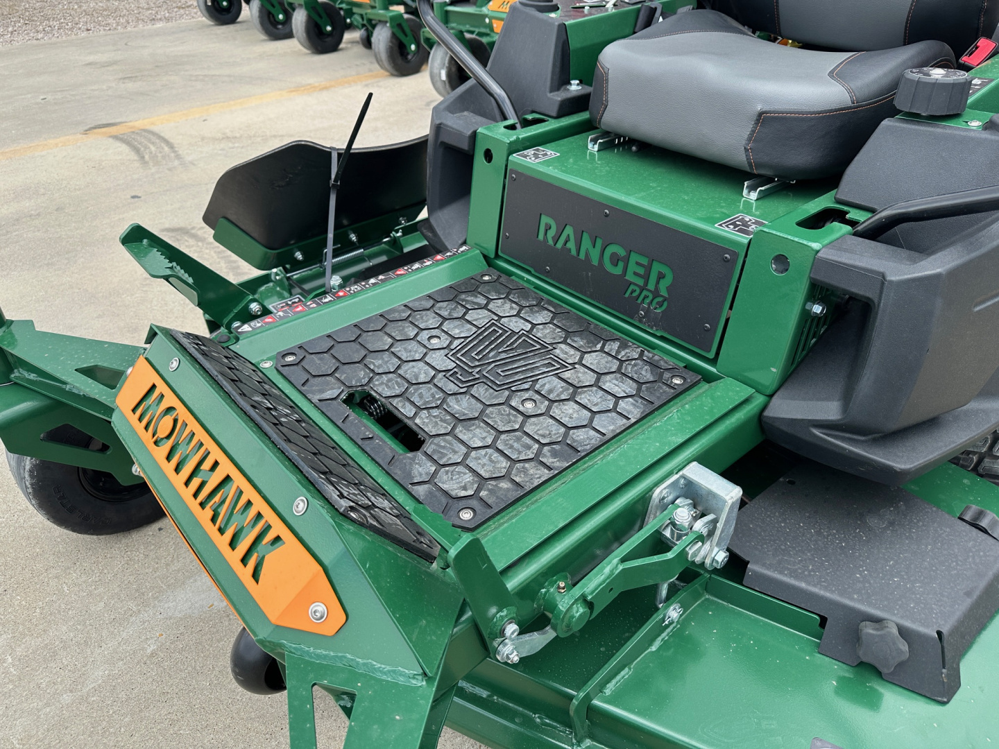 New 2025 - Mowhawk - Zero Turn Mower - Ranger Pro 60"