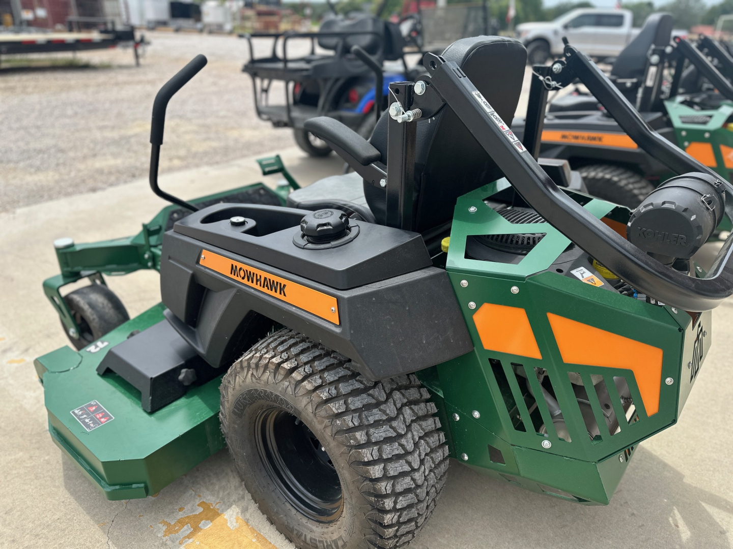 New 2025 - Mowhawk - Zero Turn Mower - Commander Pro 72"