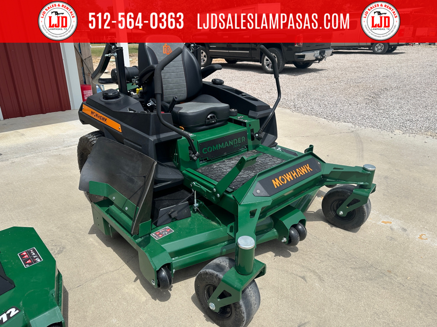 New 2025 - Mowhawk - Zero Turn Mower - Commander Pro 72 