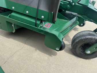 New 2025 - Mowhawk - Zero Turn Mower - Commander Pro 72"