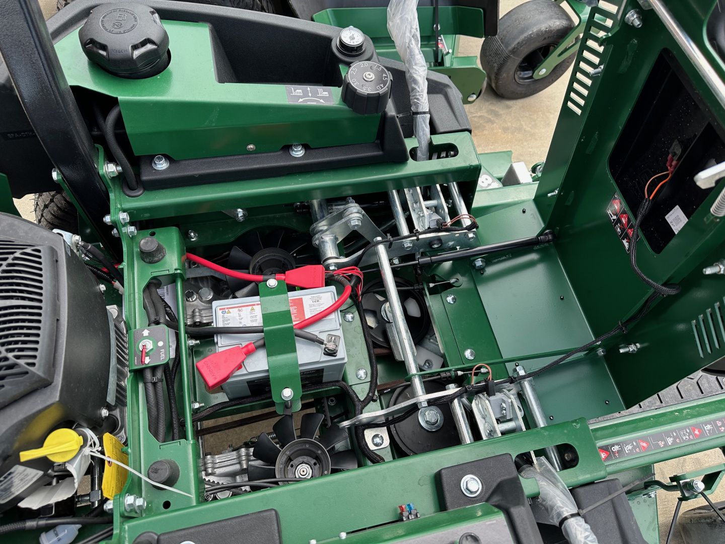 New 2025 - Mowhawk - Zero Turn Mower - Ranger 48"