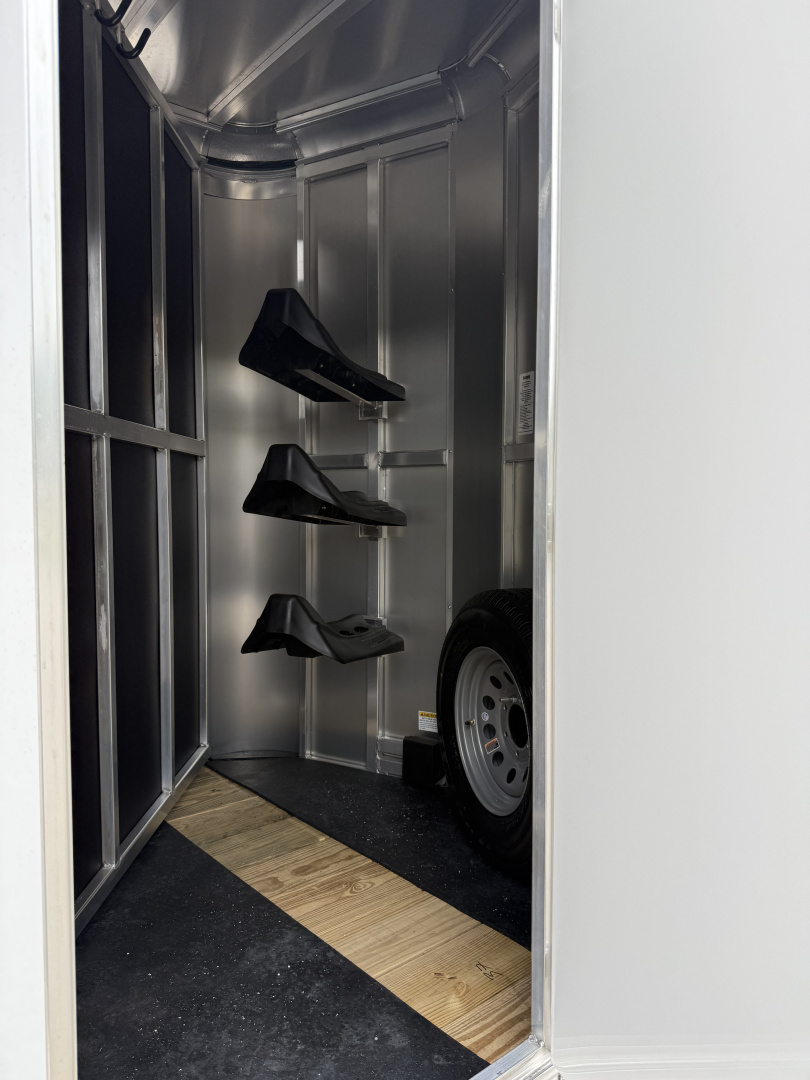 New 2025 Shadow 3 HORSE SLANT (STABLE LIGHT) Stock / Stock Combo Trailer