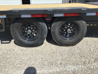 New 2026 Diamond C 102"x24' BP HD Deckover Equipment Trailer - DEC207