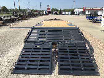 New 2026 Diamond C 102"x24' BP HD Deckover Equipment Trailer - DEC207