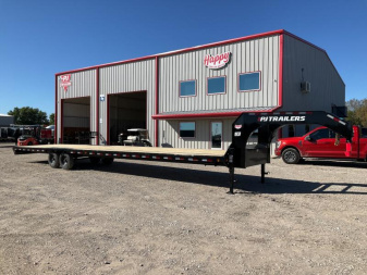 New 2026 PJ 102"x40' GN Low-Pro Flatbed w/ Singles - LX