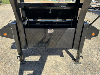 New 2026 PJ 102"x40' GN Low-Pro Air-Ride Flatbed w/ Duals - LD