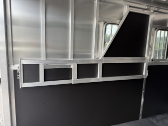 New 2025 Shadow 2 HORSE SLANT STABLEMATE Stock / Stock Combo Trailer