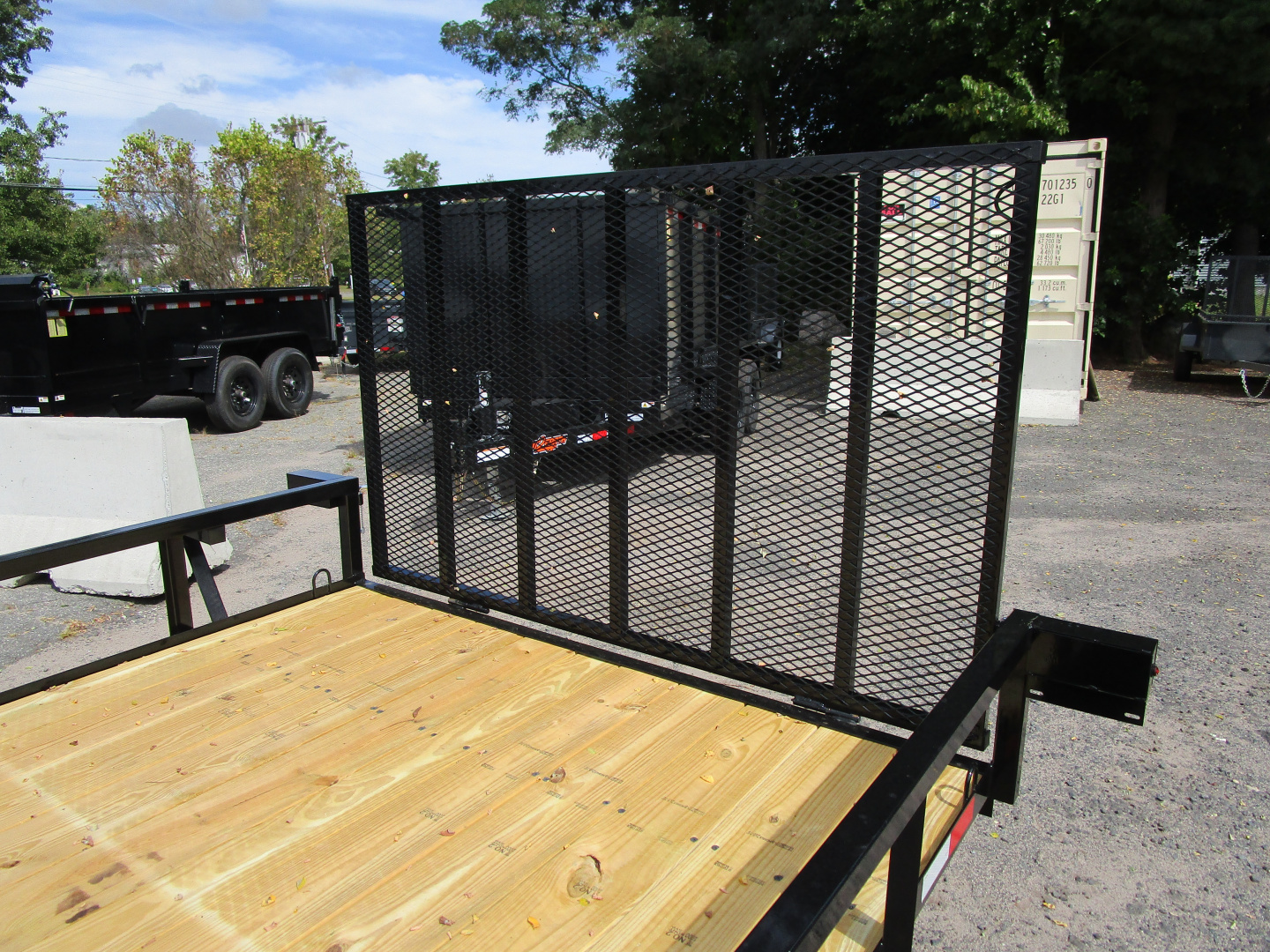 New 2026 Down 2 Earth Trailers DTE 8216UT3.5B Landscape Trailer