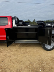 New CM Truck Beds SK DELUXE 84CA CC