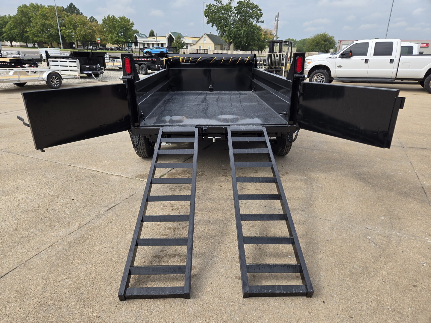 New 2026 Sure-Trac 6 x 10 SD Low Profile Dump Trailer 10K Single Ram Dump Trailer