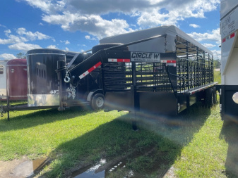 New Circle W 20' Stock Trailer