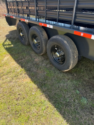New Circle W 28' Stock 23,900 GVWR