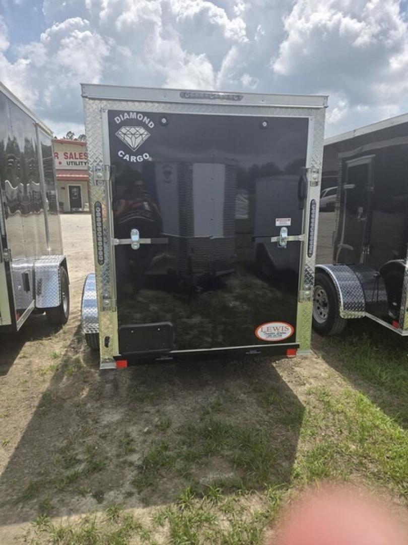 New Diamond Cargo Trailers 10' Single Axle Enclosed Cargo 2990 GVWR