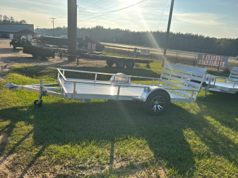 New Cherokee Trailers 12' Single Axle Utility 3,500 GVWR