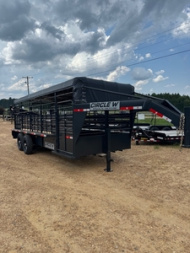 New 2025 Circle W 20' GN LIVESTOCK