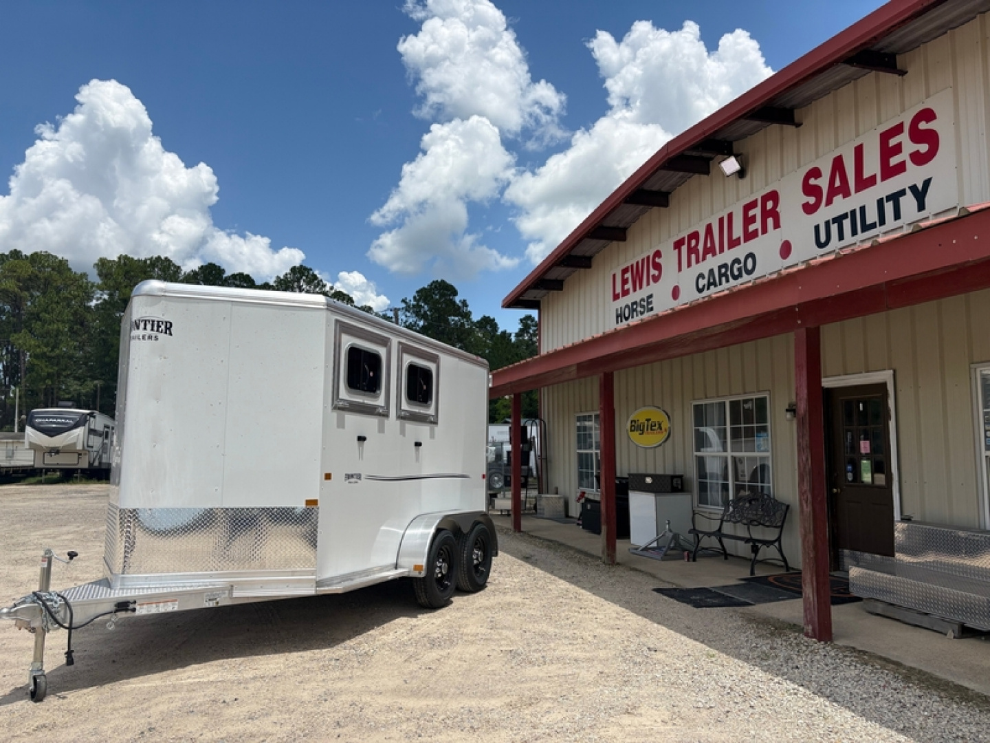 New 2026 ALCOM 2 HORSE ALUMINUM SLANT LOAD COMBO WITH TACK ROOM