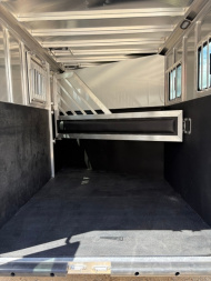 New 2026 ALCOM 2 HORSE ALUMINUM SLANT LOAD COMBO WITH TACK ROOM