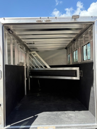 New 2026 ALCOM 3 HORSE STRIDER SLANT LOAD WITH TACK ROOM AND ESCAPE DOOR