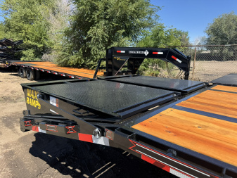 New 2026 Diamond T 8.5-32 Tandem Dual Gooseneck W/ MAXX Ramps 25.9K GVWR