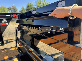 New 2026 Diamond T 8.5-32 Tandem Dual Gooseneck W/ MAXX Ramps 25.9K GVWR