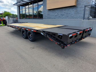New 2025 Diamond C Trailers DEC210 Equipment Trailer