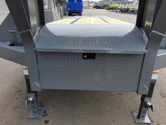 New 2026 Diamond C Trailers FMAX210MR/XDR 2.0 Equipment Trailer