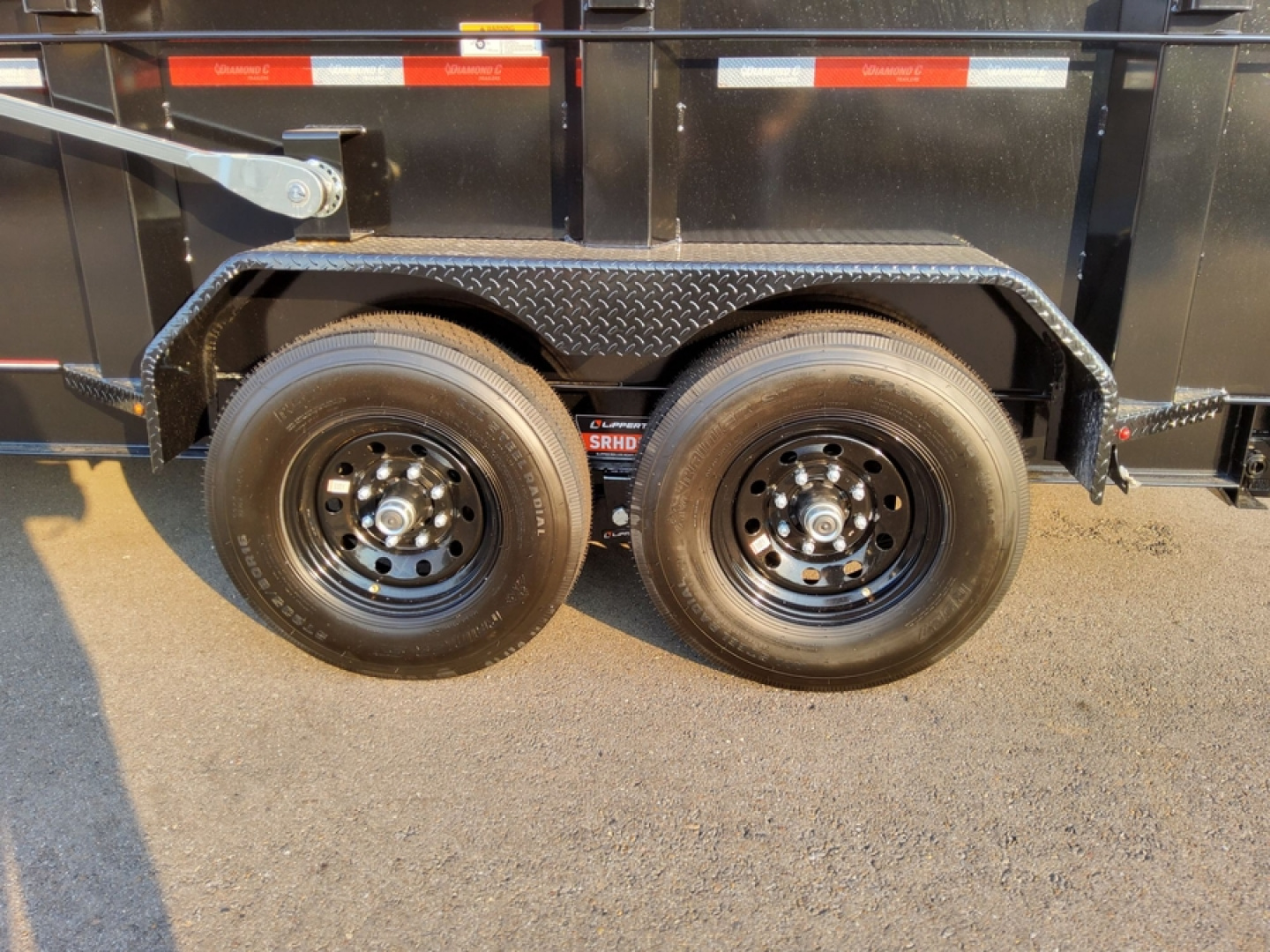 New 2026 Diamond C Trailers LPT207