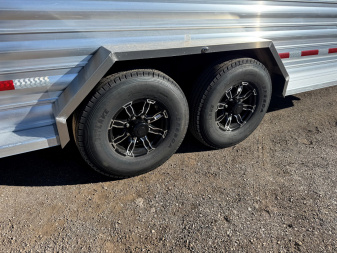 New 2026 Logan Coach 26' Stockman Combo-Dual Door