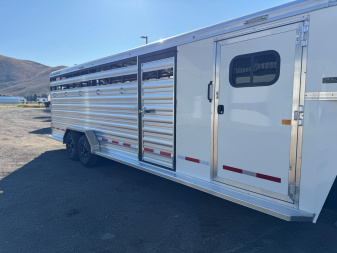 New 2026 Logan Coach 26' Stockman Combo-Dual Door