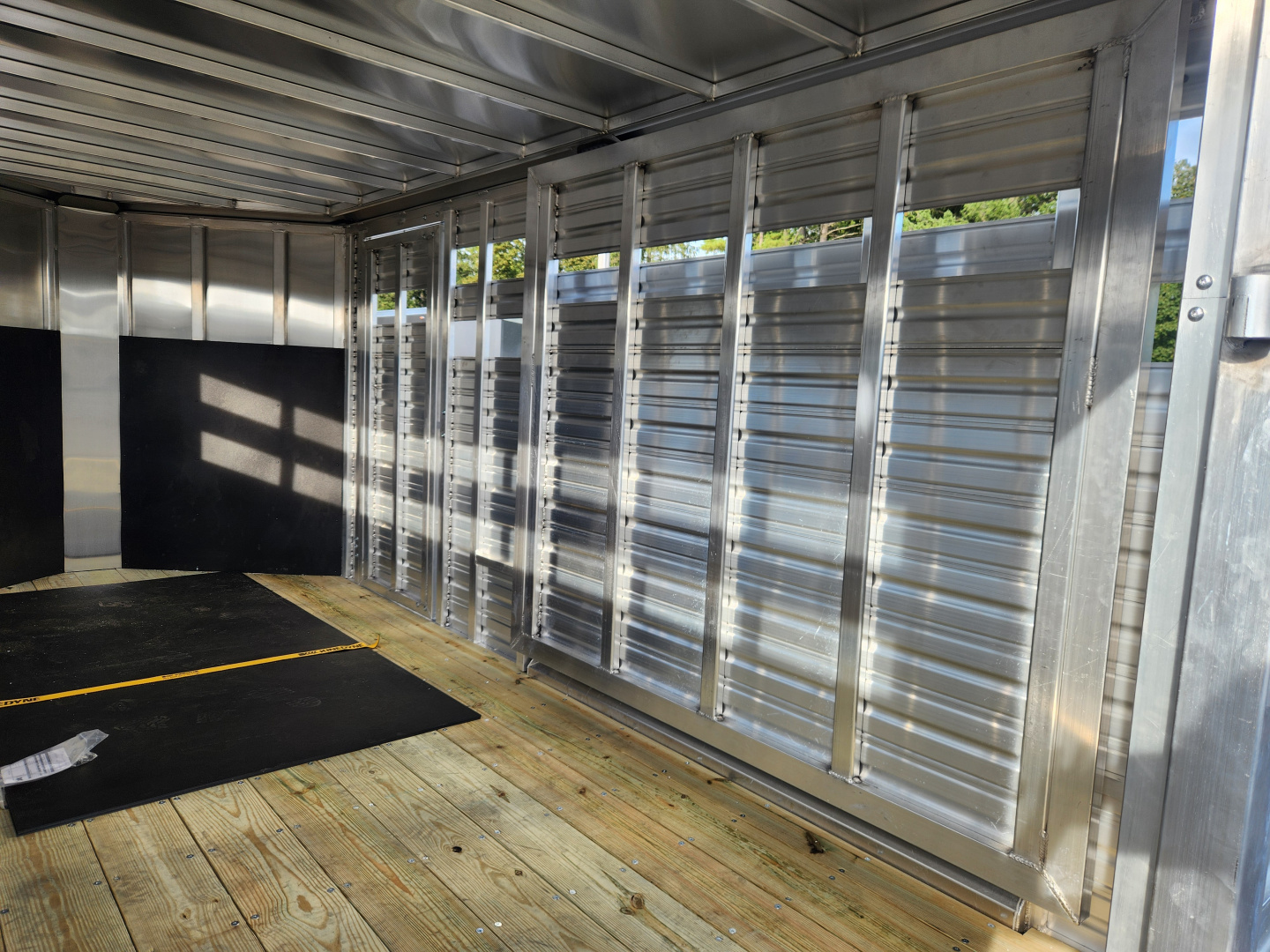 New 2026 Frontier Trailers LIVESTOCKLITE 16-7 Stock / Stock Combo Trailer