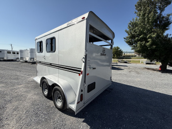 New 2026 Bee 2 Horse Durango Slant Load Horse Trailer