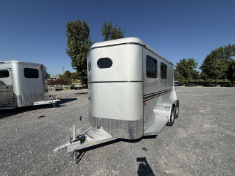 New 2026 Bee 2 Horse Durango Slant Load Horse Trailer