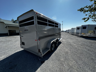 New 2026 Bee 3 Horse Durango Slant Load Horse Trailer