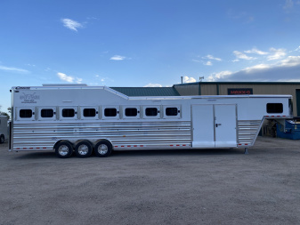 New 2026 Cimarron Norstar 8 Horse Trainer Trailer