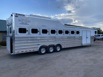 New 2026 Cimarron Norstar 8 Horse Trainer Trailer
