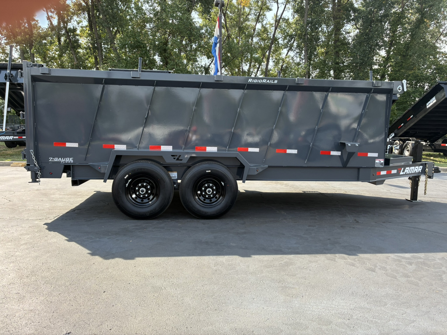 New 2026 Lamar Trailers 83"X16' DT-14K Telescopic Dump Trailer